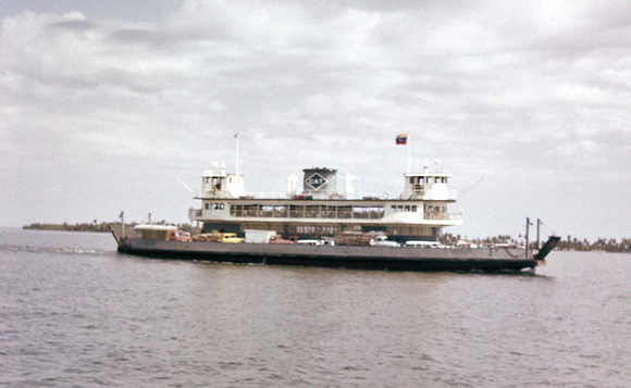 1962_02_15_001_MaracaiboVenezuela_FerryCrossingLake
